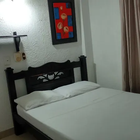 Hotel Casa Lourdes 3*